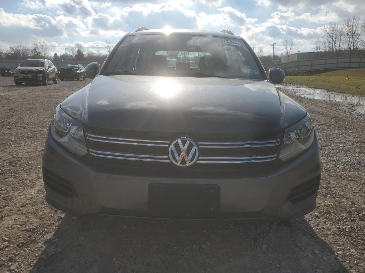 2016 Volkswagen Tiguan - Image 5