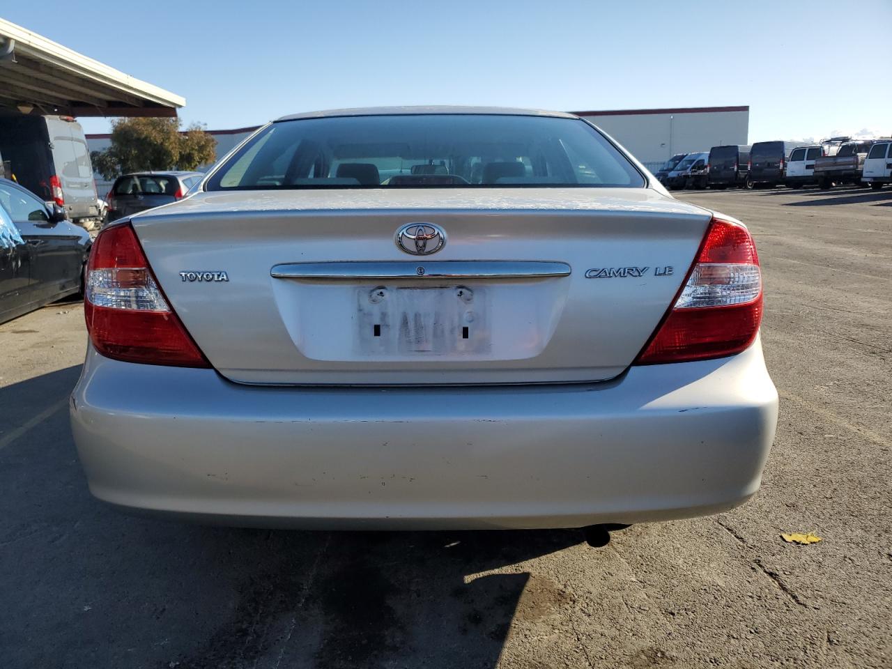 2004 Toyota Camry Le VIN: 4T1BE32K34U825468 Lot: 81187734