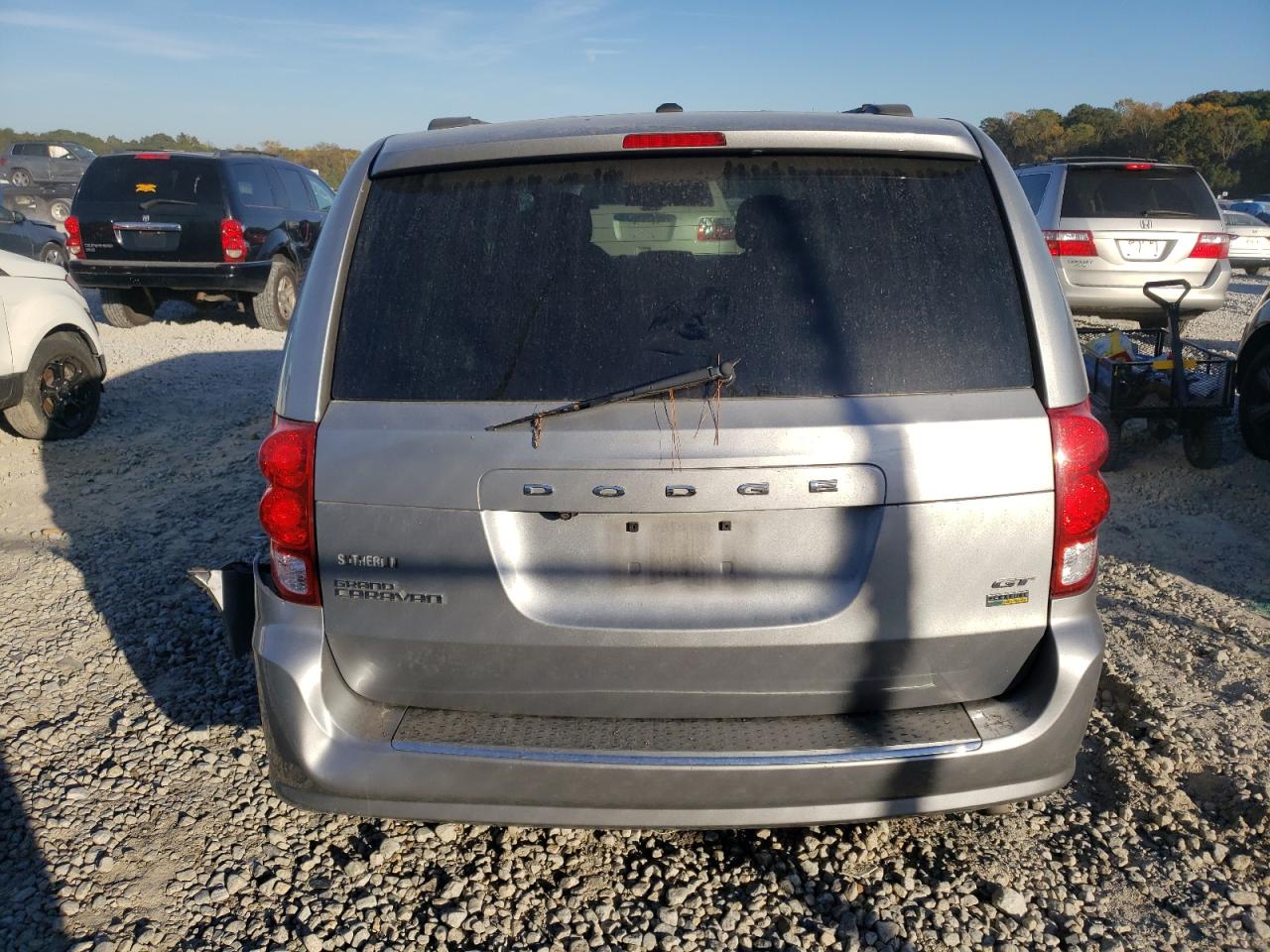 2019 Dodge Caravan - Image 6
