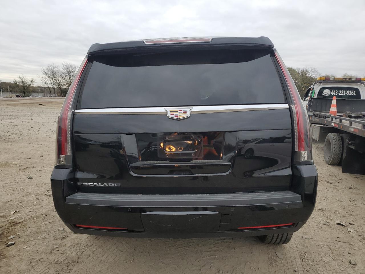 2019 Cadillac Escalade - Image 6