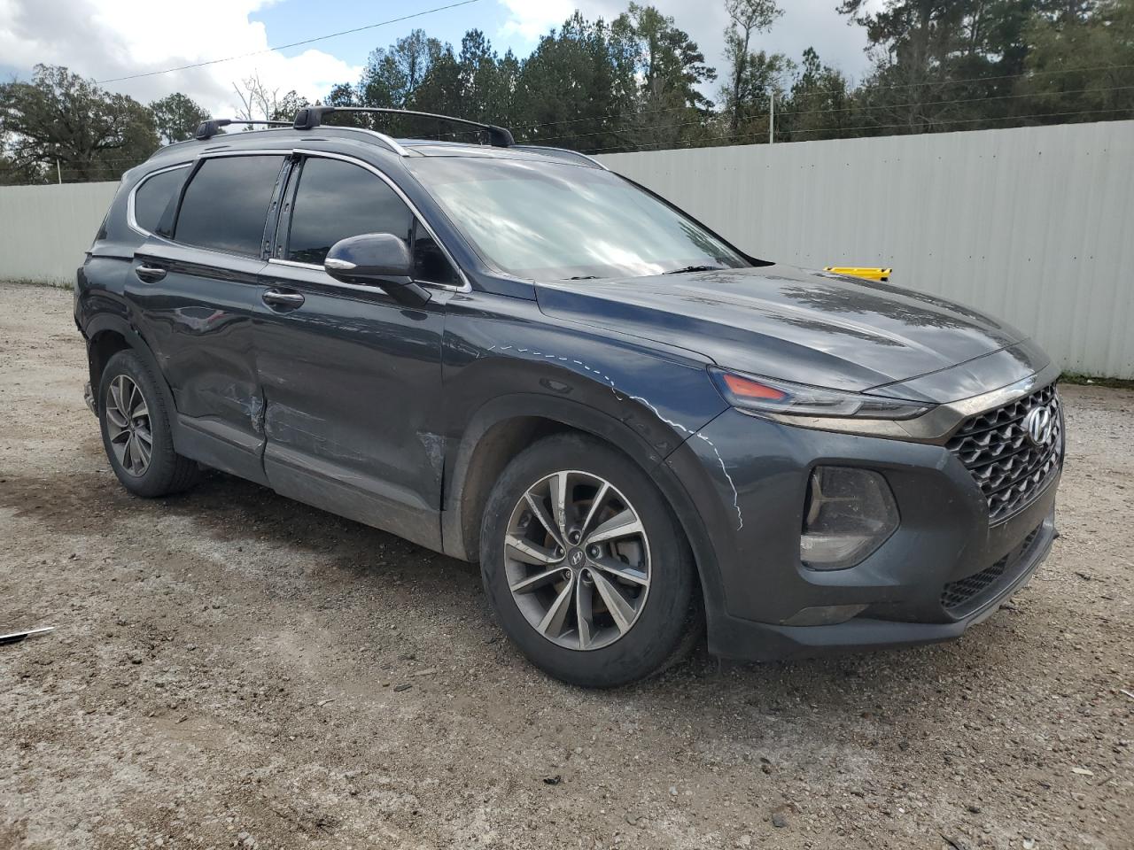 2020 Hyundai Santa Fe - Image 4