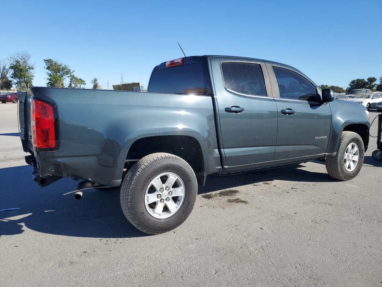 2018 Chevrolet Colorado - Image 3