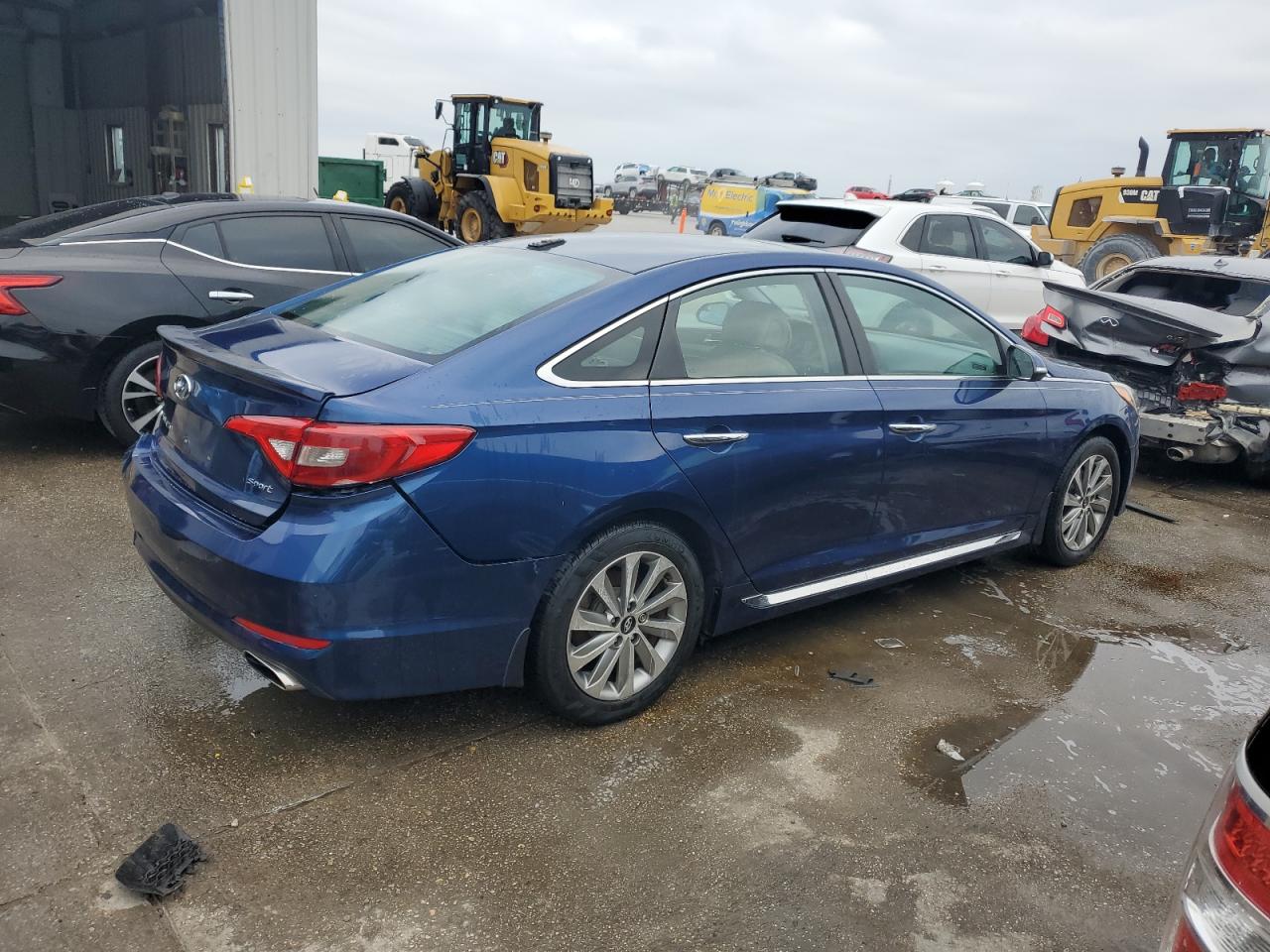 2017 Hyundai Sonata - Image 3