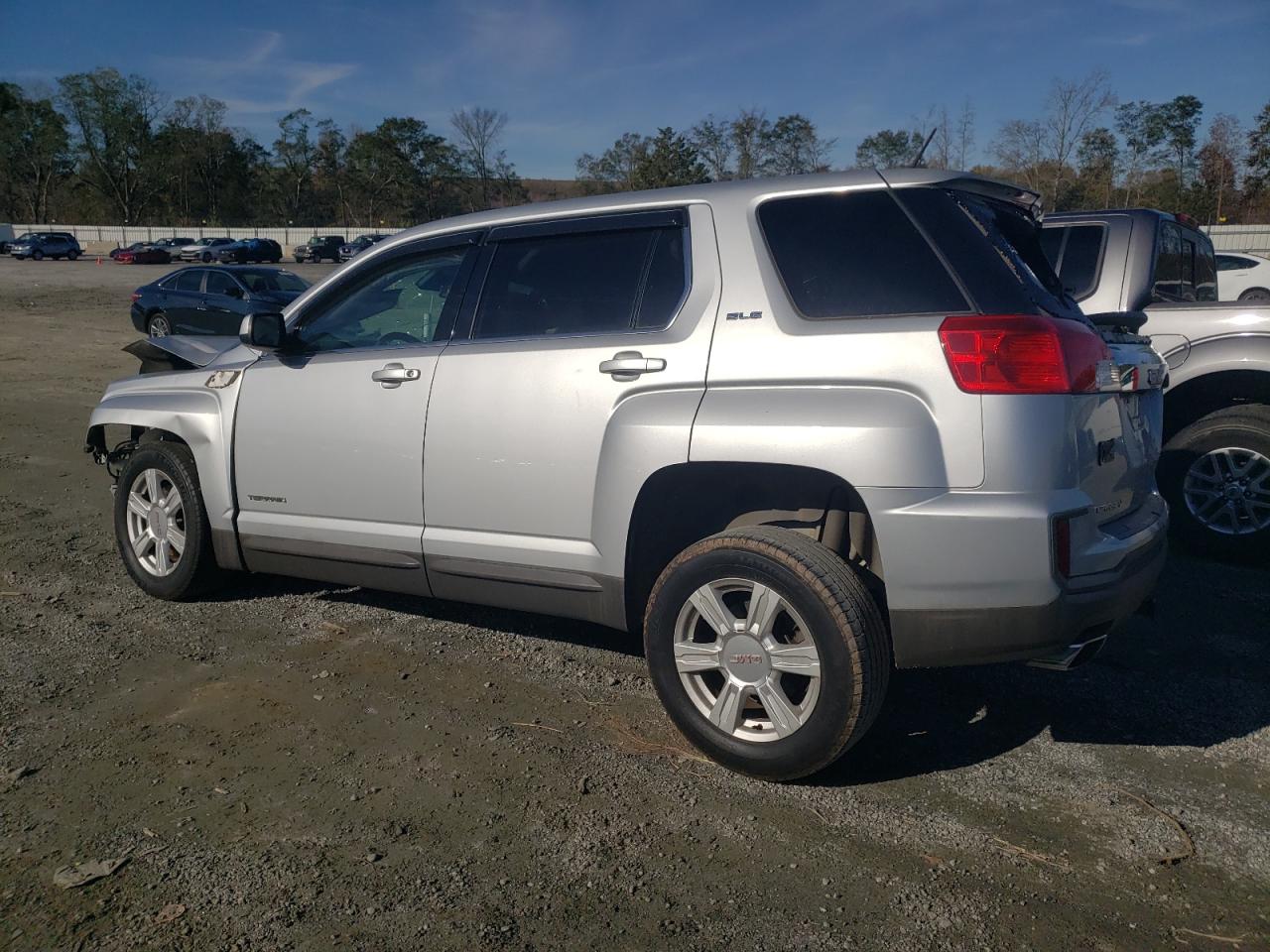 2016 GMC Terrain - Image 2