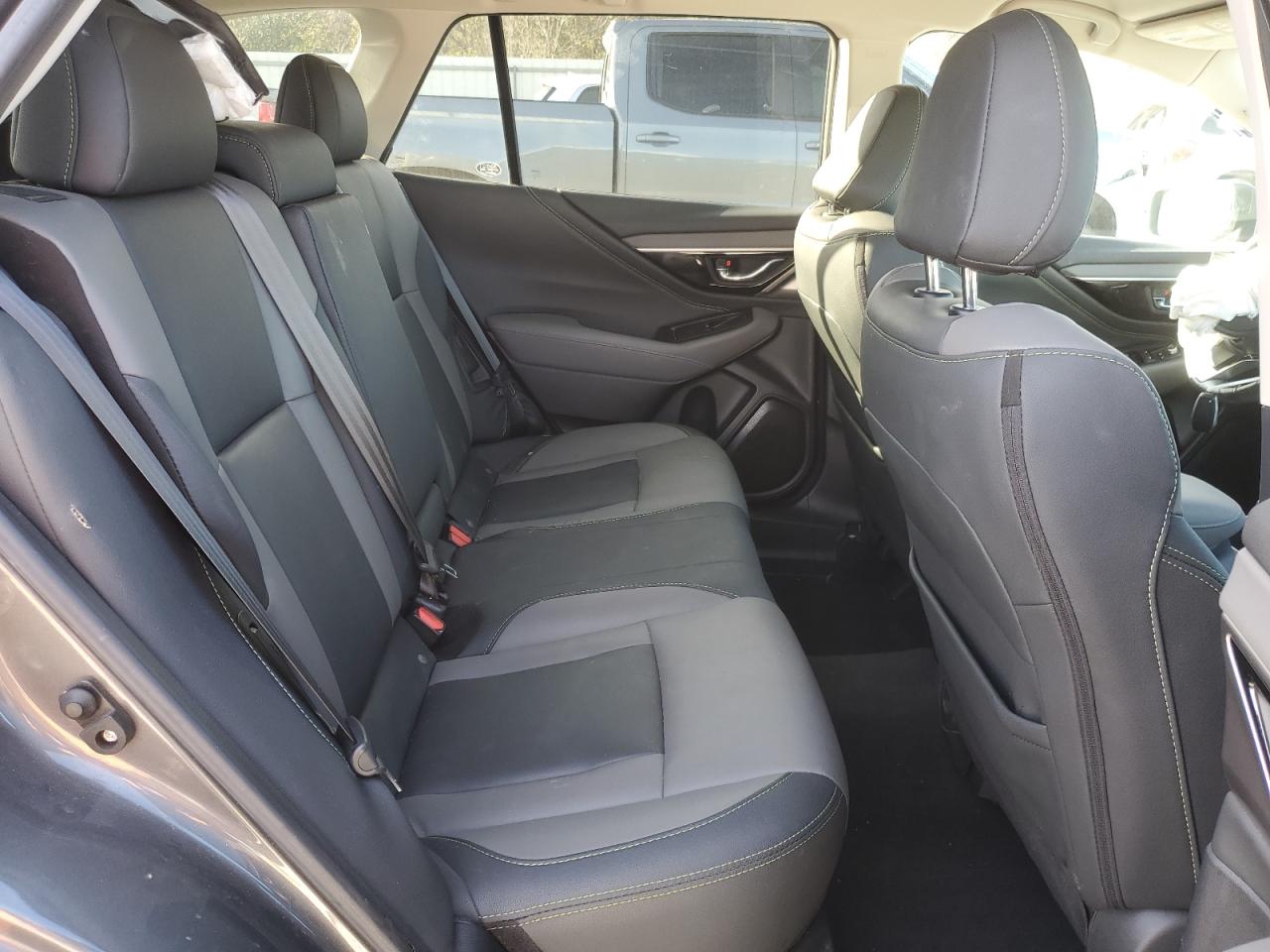 2020 Subaru Outback - Image 11