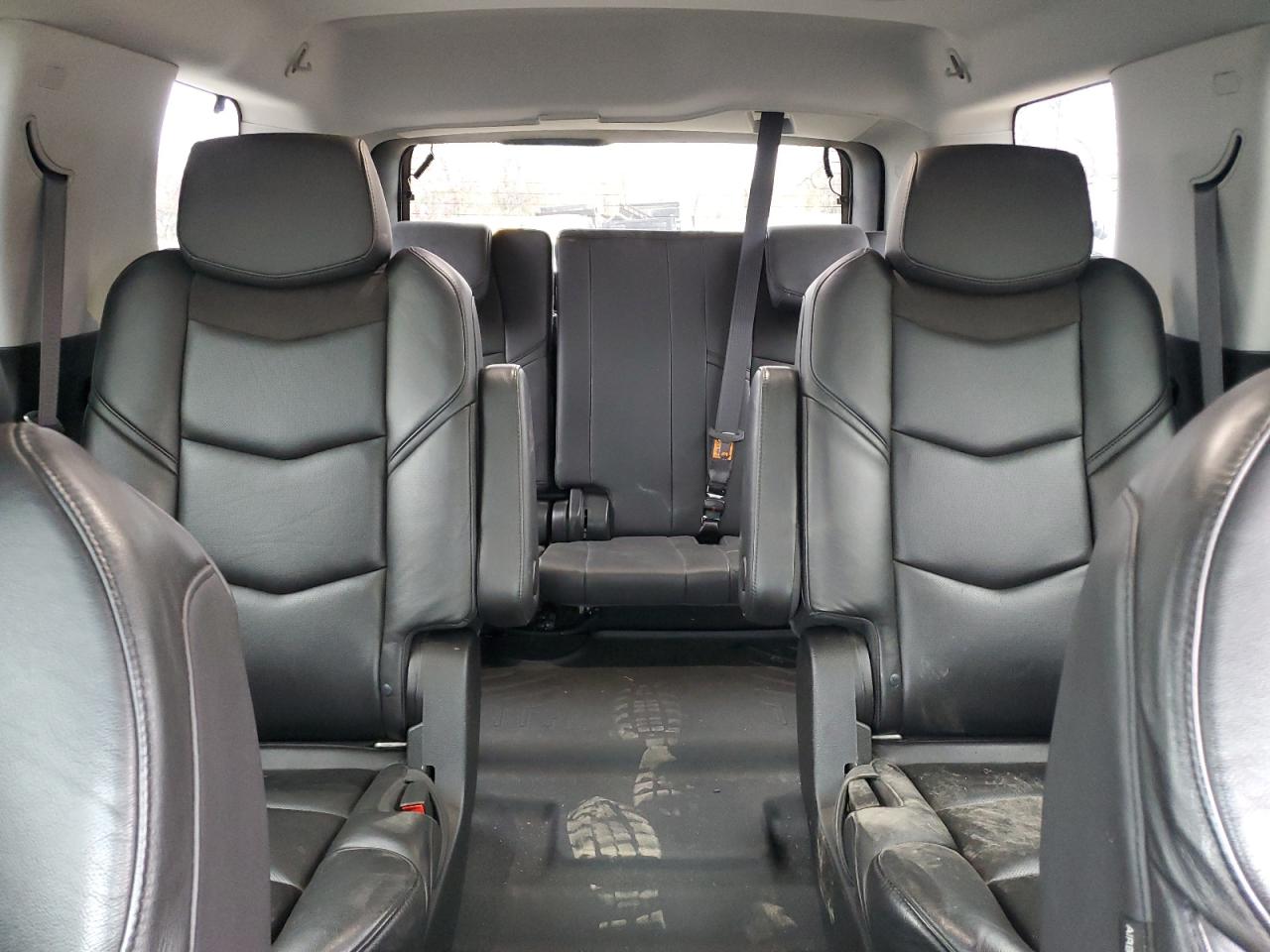 2019 Cadillac Escalade - Image 10