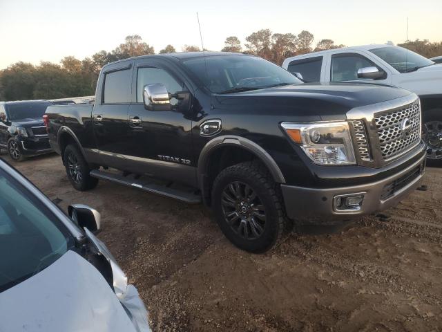 Пікапи NISSAN TITAN 2016 Чорний