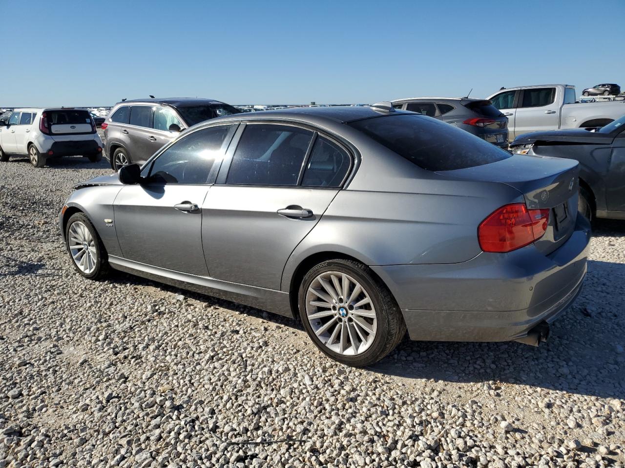 2011 BMW 3er - Image 2
