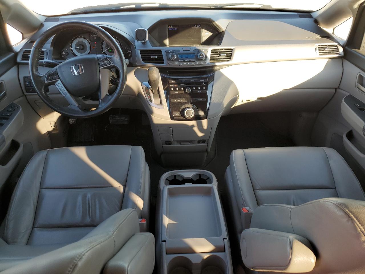 2012 Honda Odyssey - Image 8