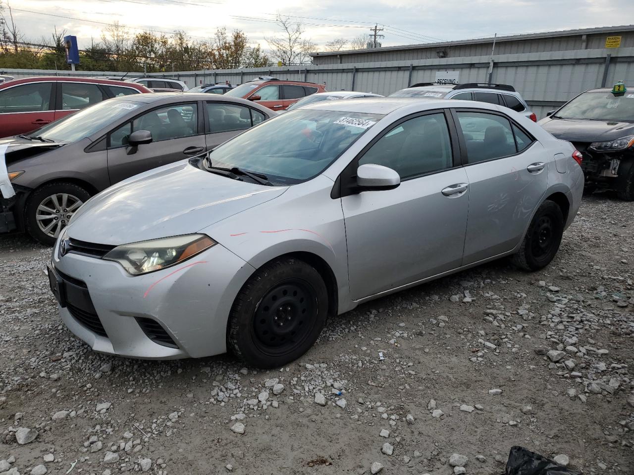 VIN 5YFBURHE4FP266007 2015 TOYOTA COROLLA no.1