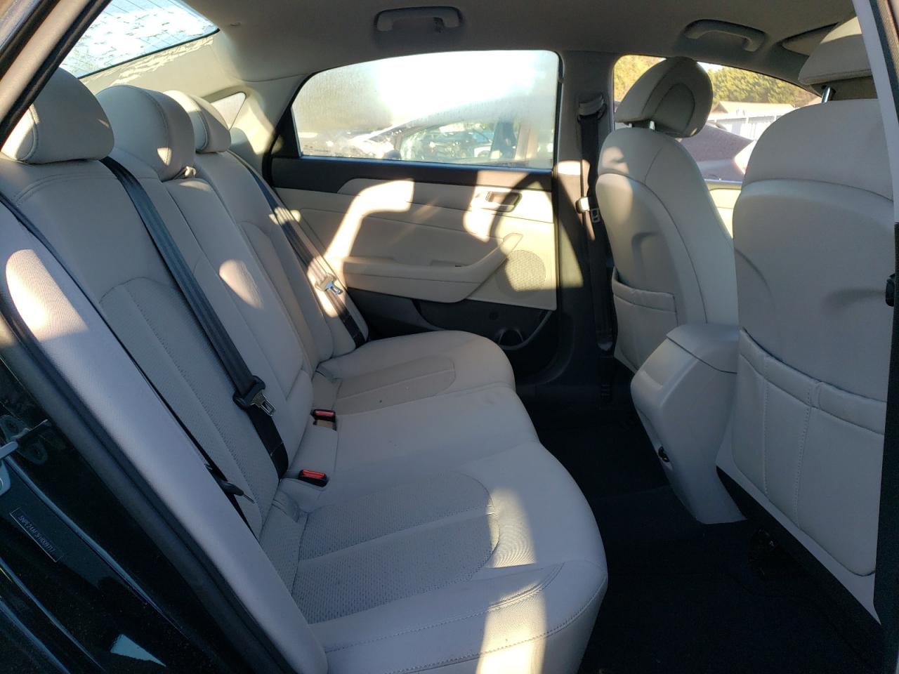 2015 Hyundai Sonata - Image 10