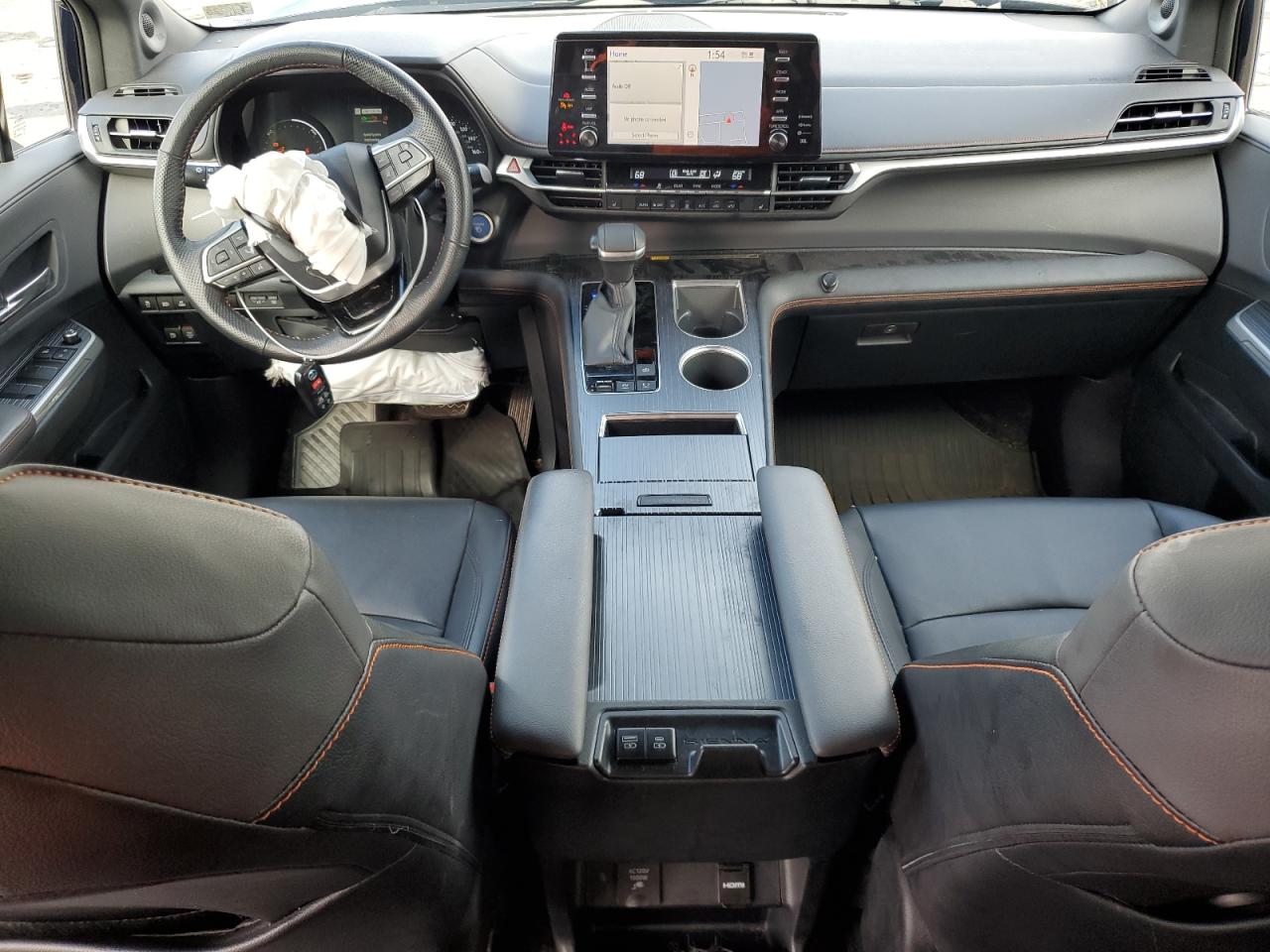 2022 Toyota Sienna - Image 8