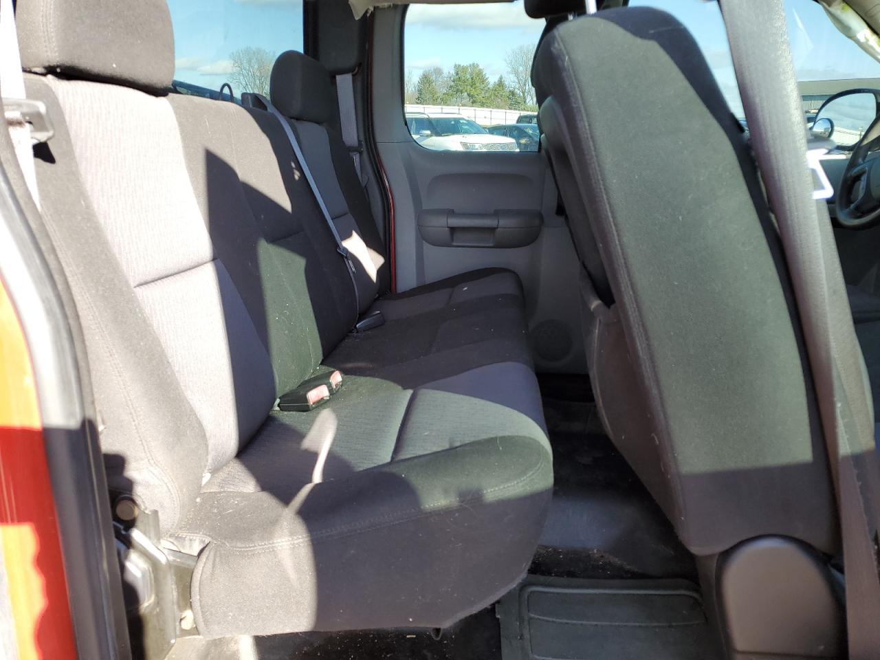 2010 Chevrolet Silverado - Image 10