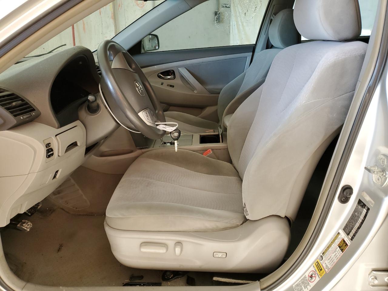 2010 Toyota Camry - Image 7