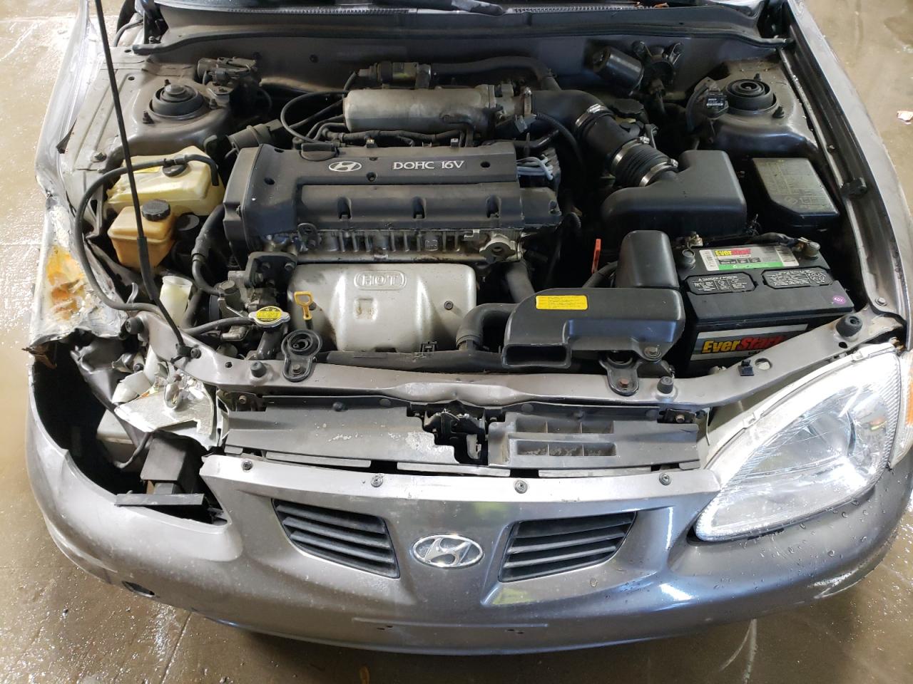 2000 Hyundai Elantra - Image 11