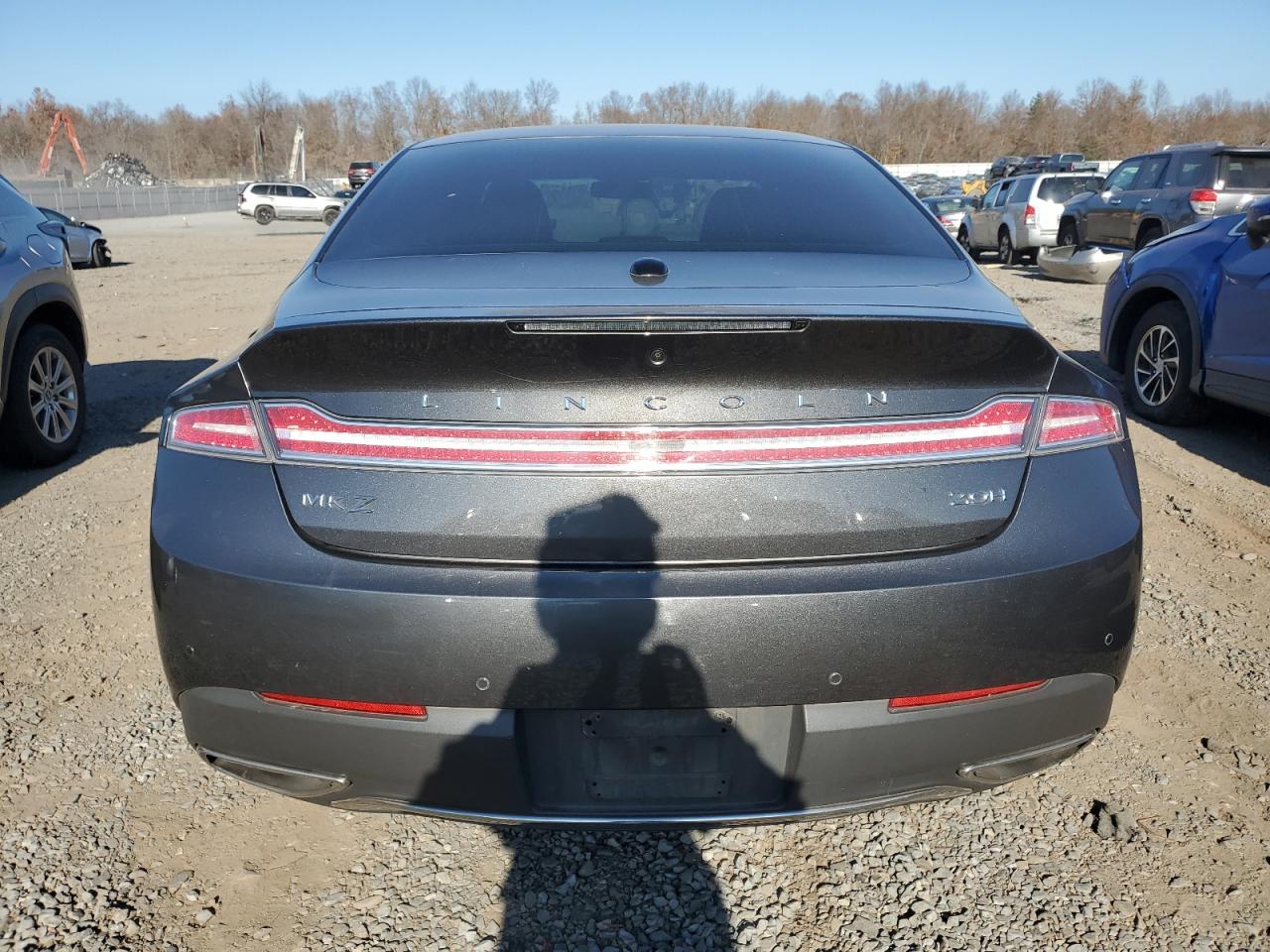 2018 Lincoln MKZ - Image 6