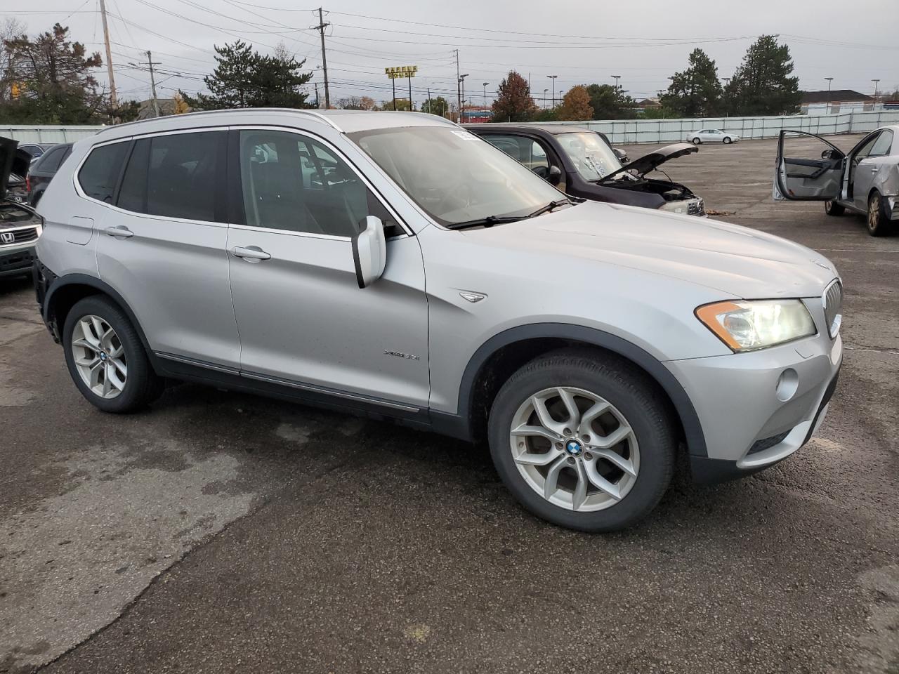 VIN 5UXWX7C50E0E76215 2014 BMW X3 no.4