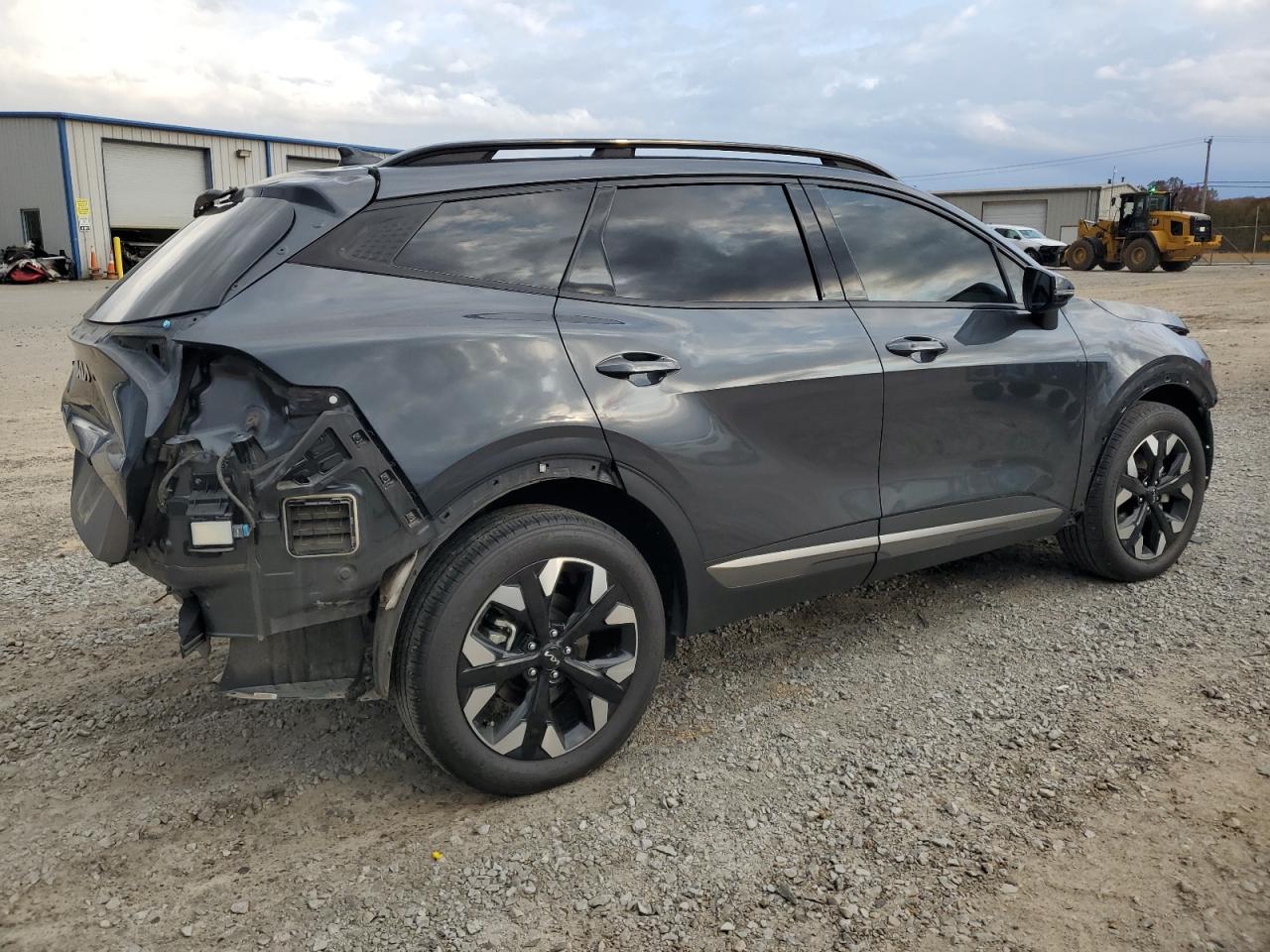 2023 Kia Sportage - Image 3