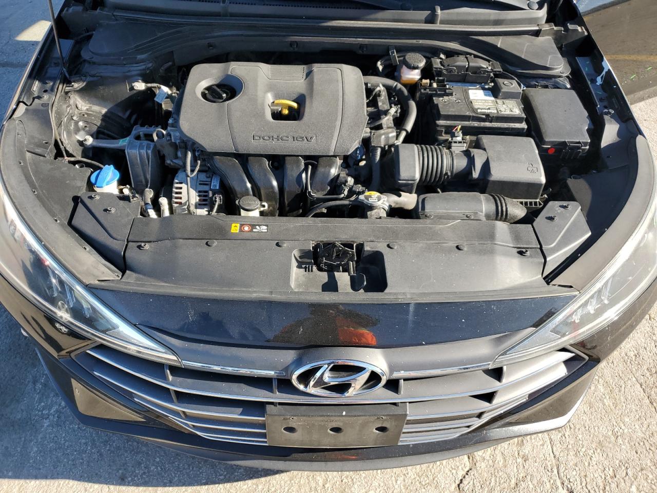 2020 Hyundai Elantra - Image 11