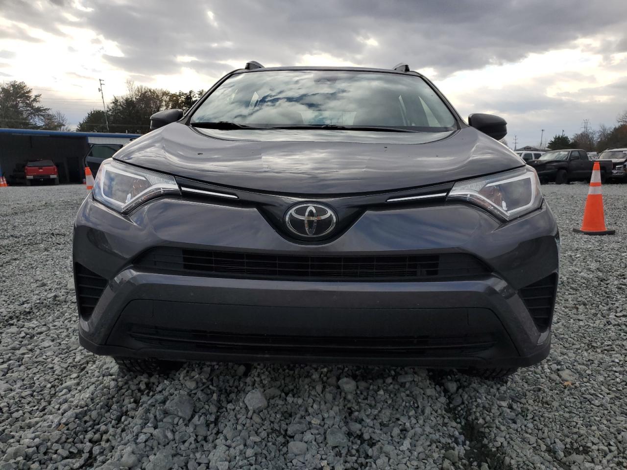 2018 Toyota RAV 4 - Image 5