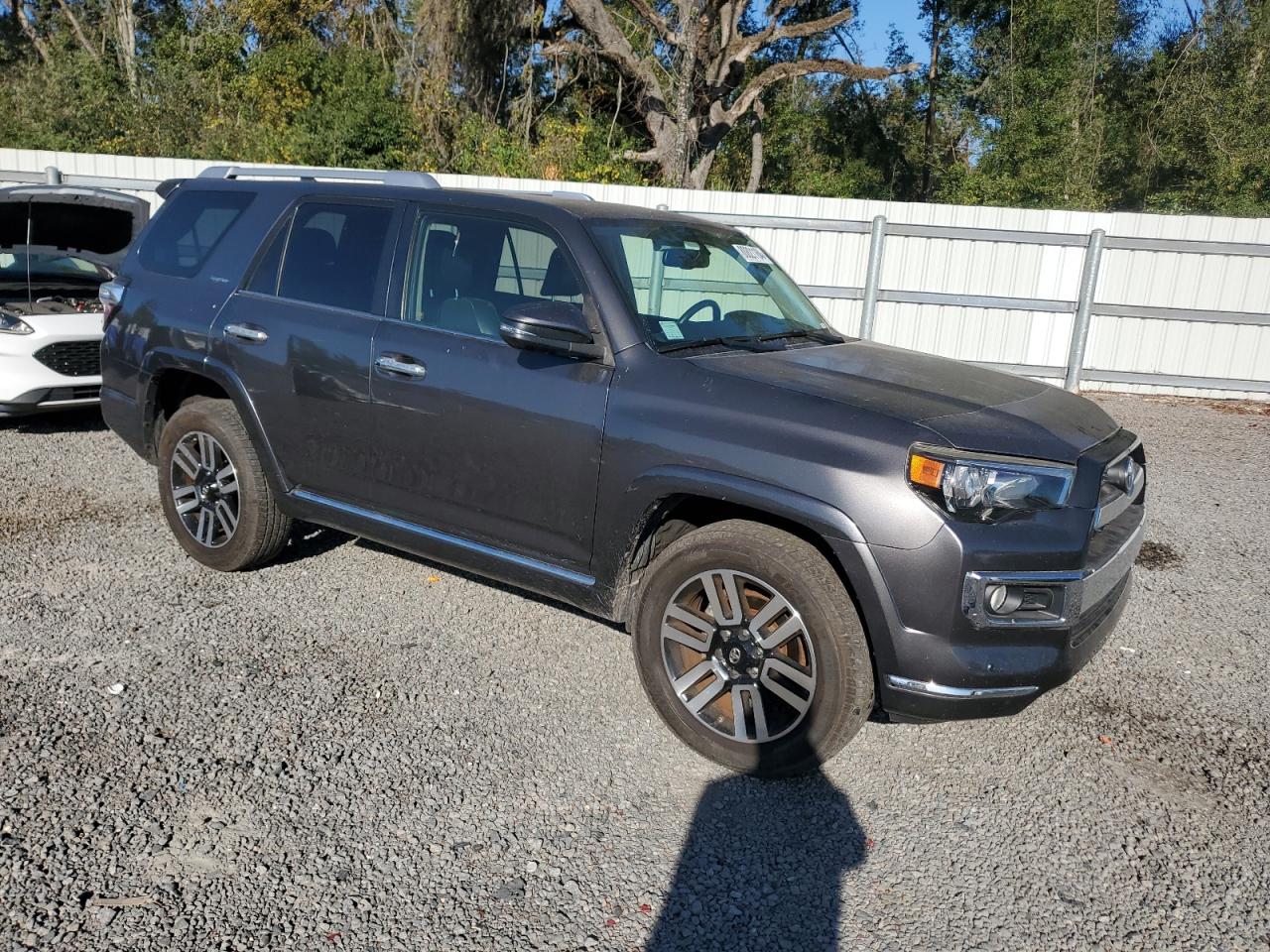 VIN JTEBU5JR5G5396426 2016 TOYOTA 4RUNNER no.4