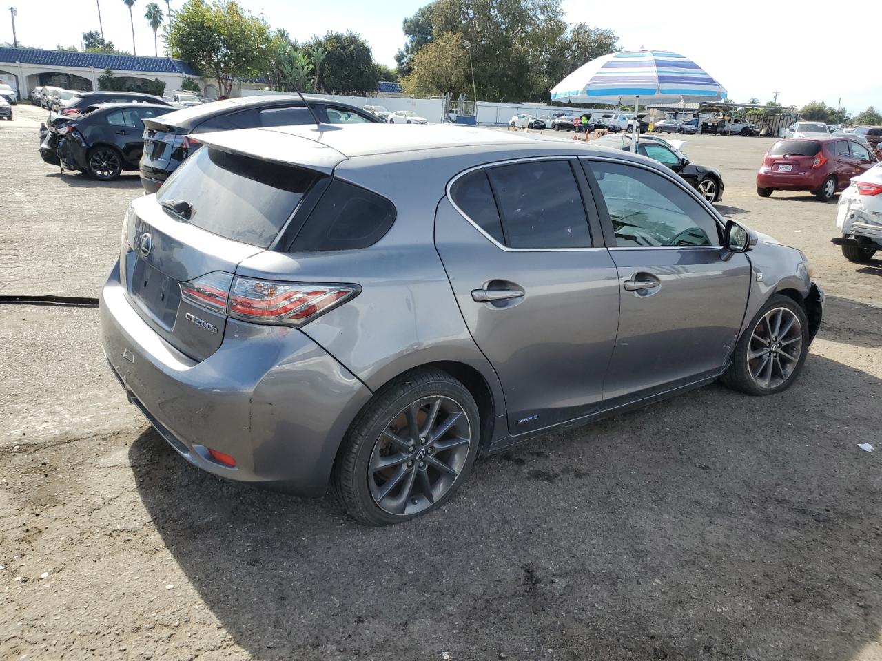 VIN JTHKD5BHXD2155810 2013 LEXUS CT 200 no.3