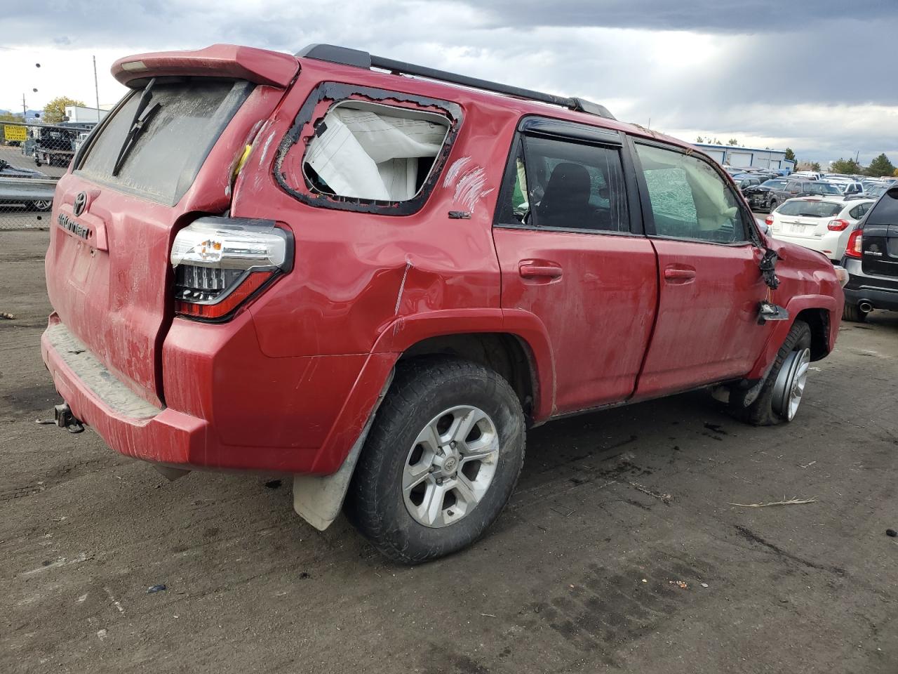 VIN JTEBU5JR3J5521768 2018 TOYOTA 4RUNNER no.3