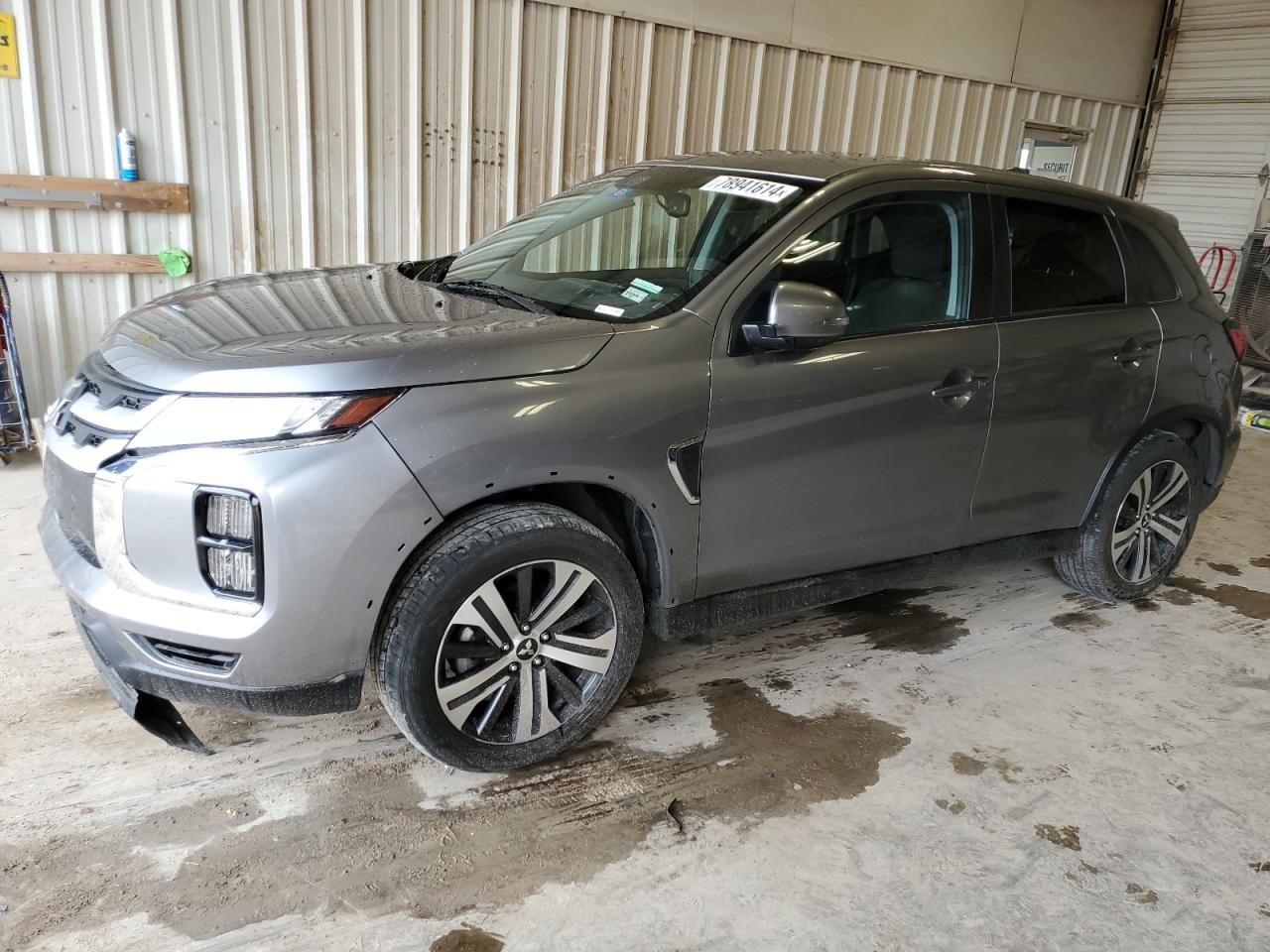 2021 Mitsubishi Outlander - Image 1
