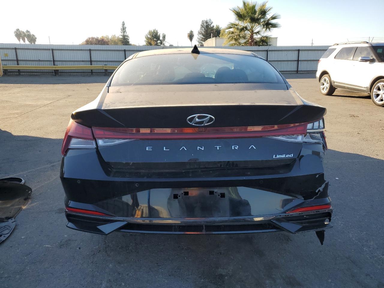 2023 Hyundai Elantra - Image 6