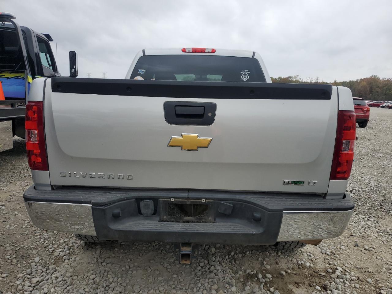2011 Chevrolet Silverado - Image 6