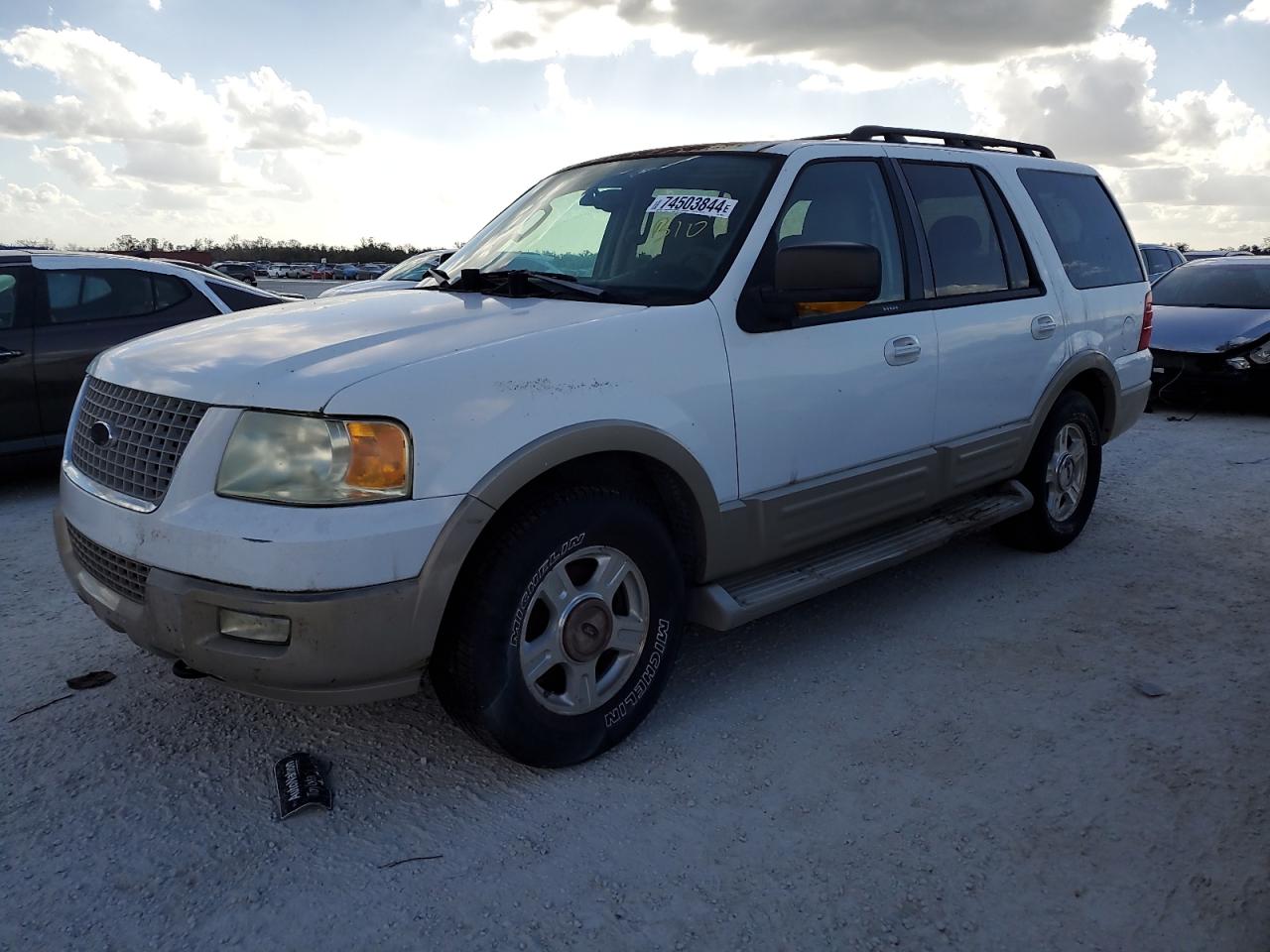 2005 Ford Expedition - Image 1