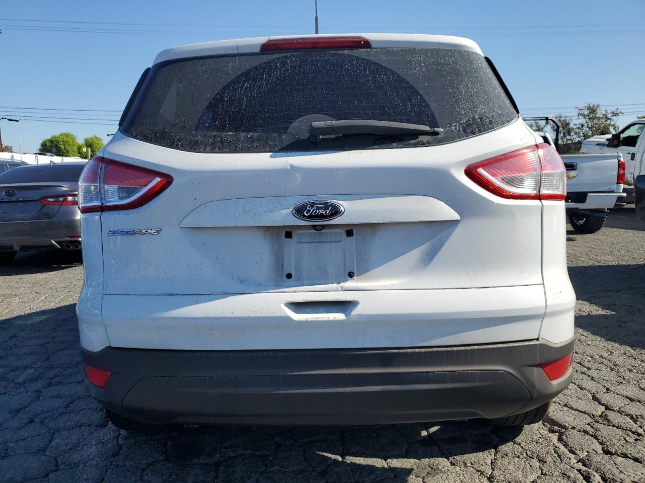 2015 Ford Escape S VIN: 1FMCU0F78FUB40915 Lot: 81360874