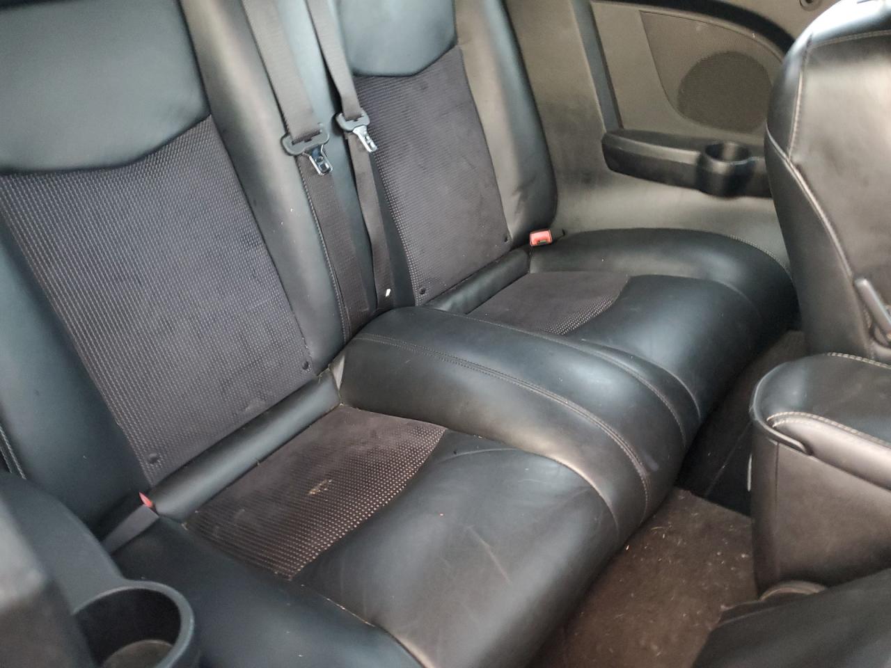2013 Chrysler 200 - Image 10
