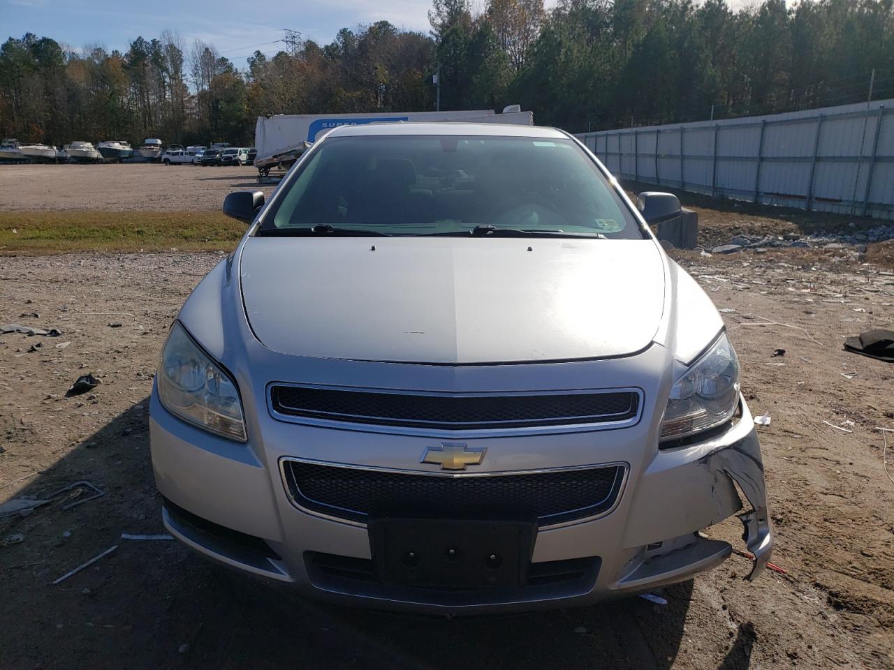 2011 Chevrolet Malibu - Image 5