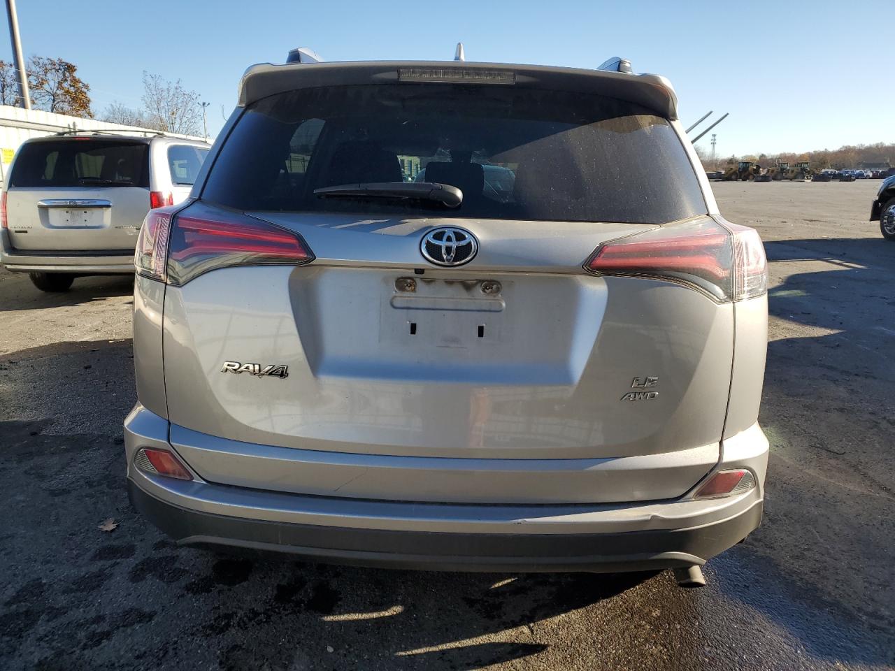 2017 Toyota Rav4 Le VIN: 2T3BFREV7HW544678 Lot: 80539314