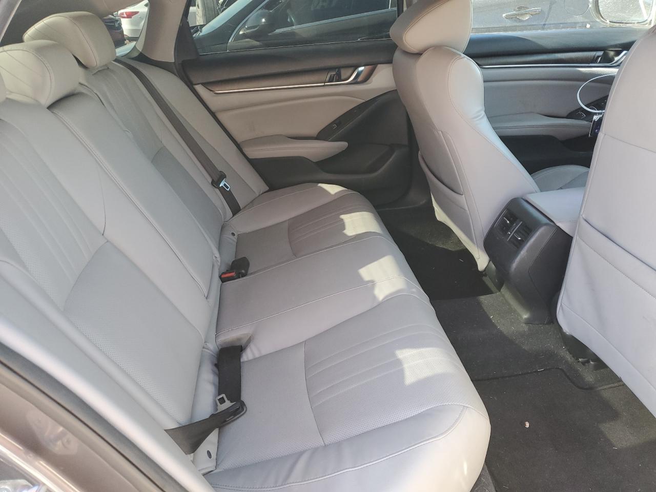 2018 Honda Accord - Image 10