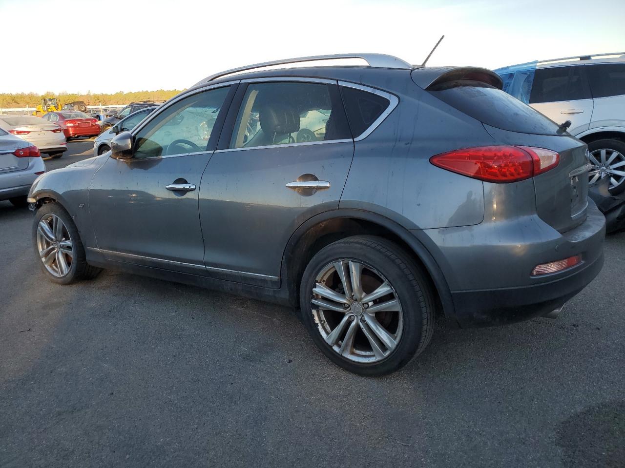 2015 Infiniti QX50 - Image 2