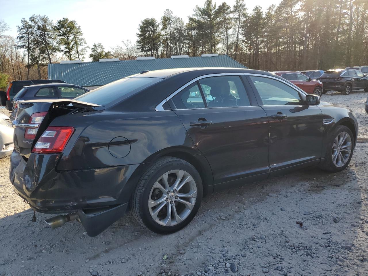 VIN 1FAHP2E84DG228465 2013 FORD TAURUS no.3