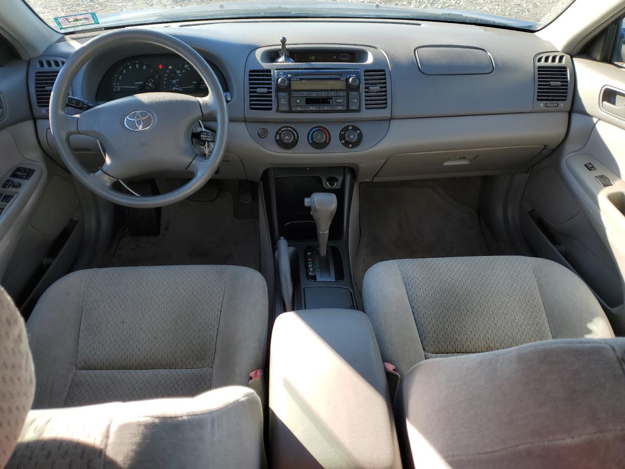 2004 Toyota Camry - Image 8