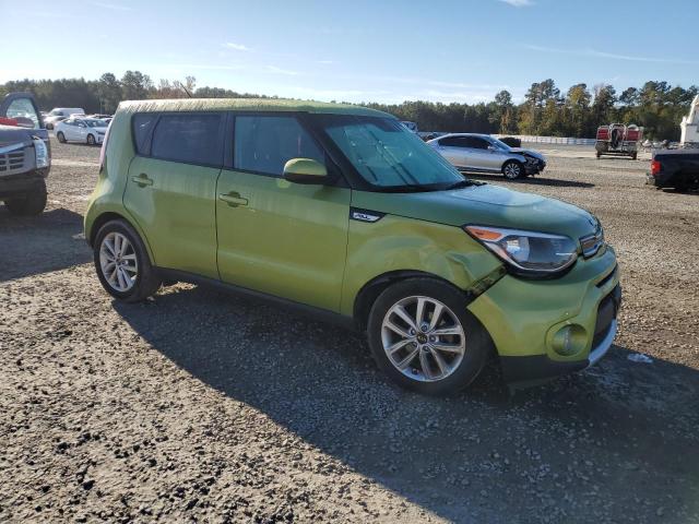  KIA SOUL 2017 Зелений