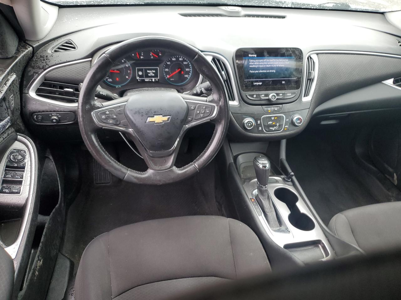 2020 Chevrolet Malibu - Image 9