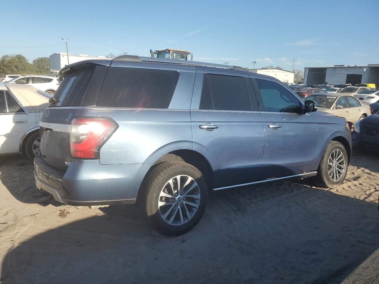 2018 Ford Expedition - Image 3