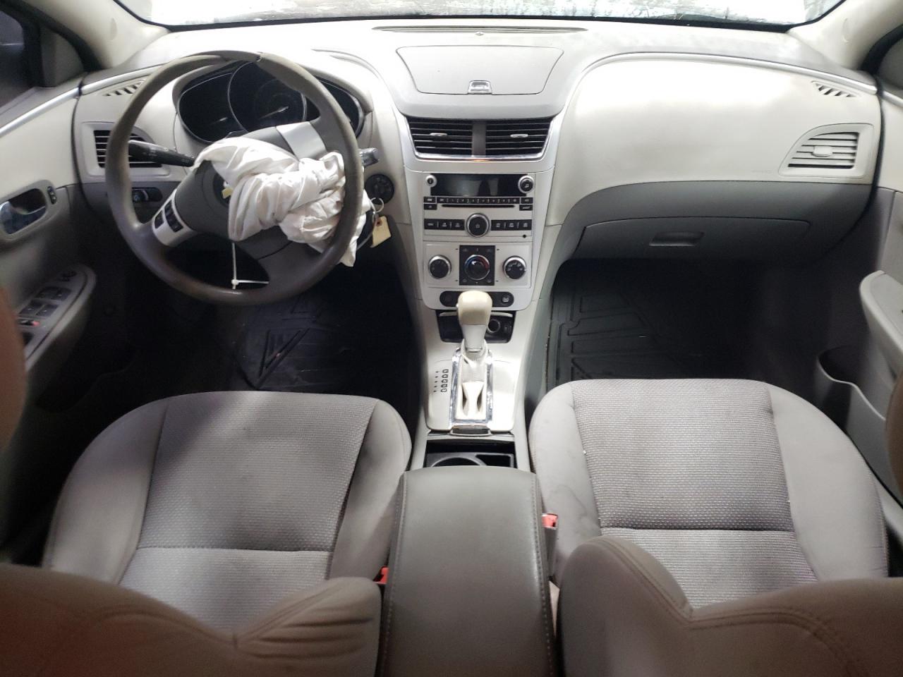 2011 Chevrolet Malibu - Image 8