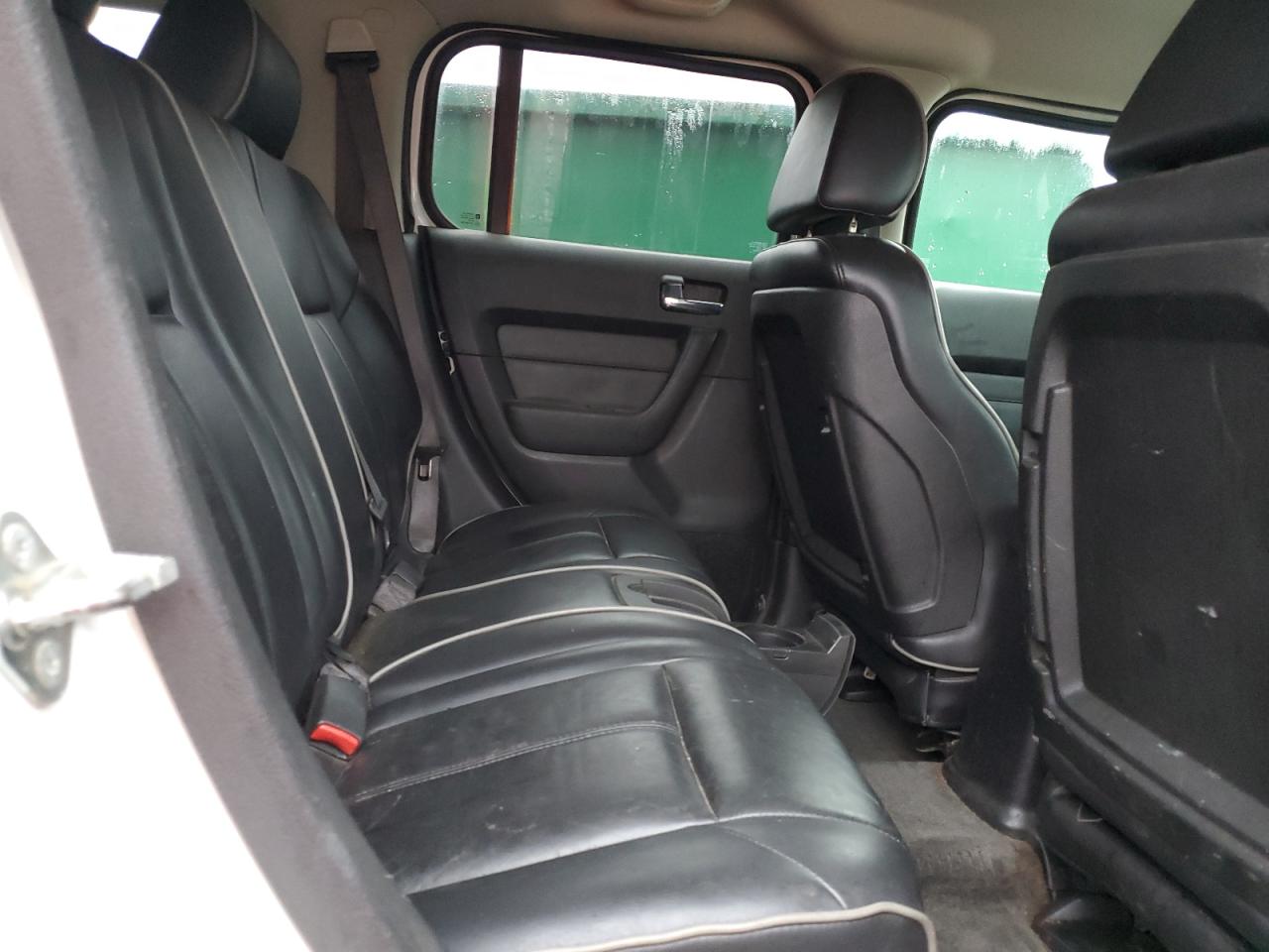 2009 Hummer H3 - Image 11