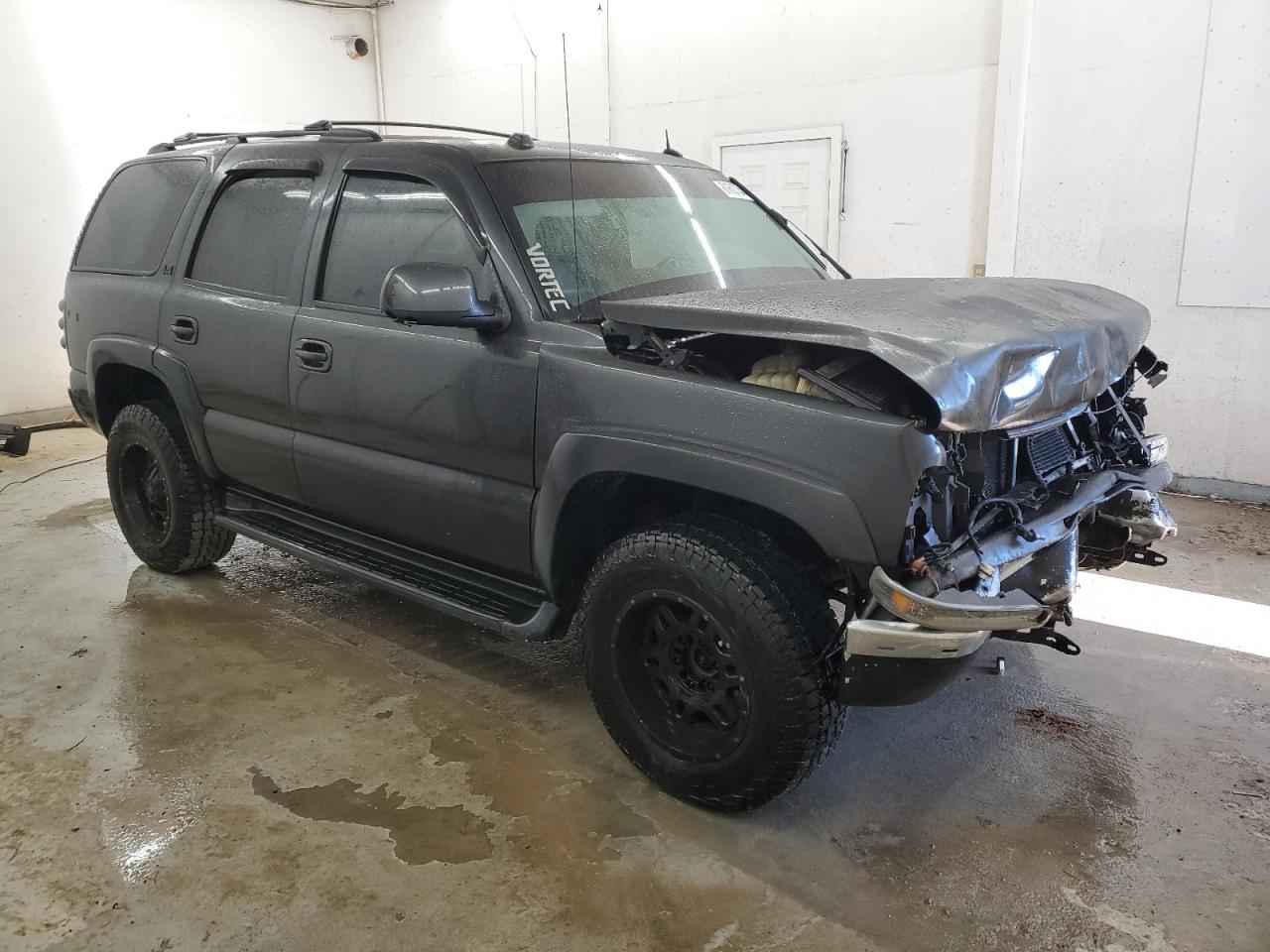 2005 Chevrolet Tahoe K1500 VIN: 1GNEK13T25R201811 Lot: 81607344