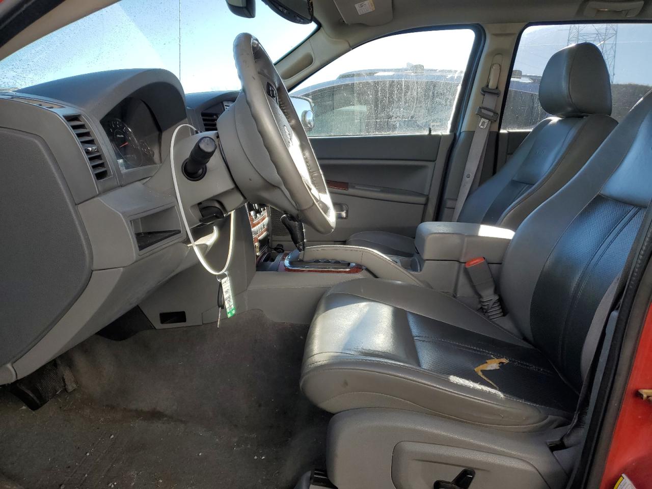 2005 Jeep Grand Cherokee - Image 7