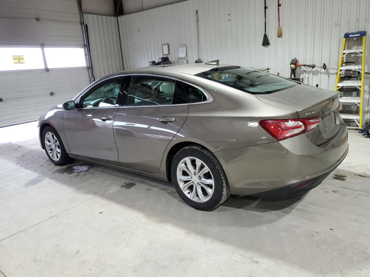 2020 Chevrolet Malibu - Image 2