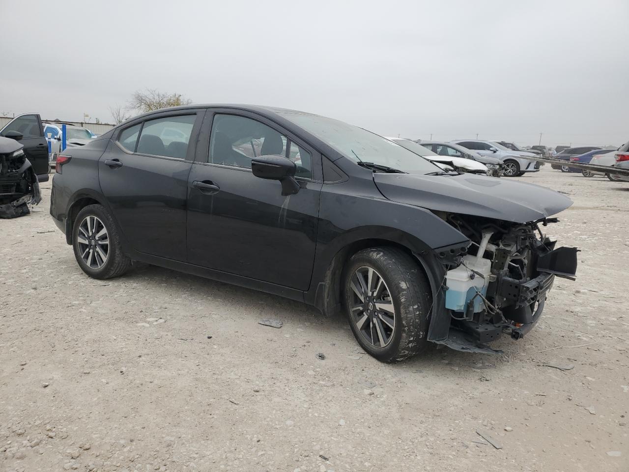 2021 Nissan Versa - Image 4