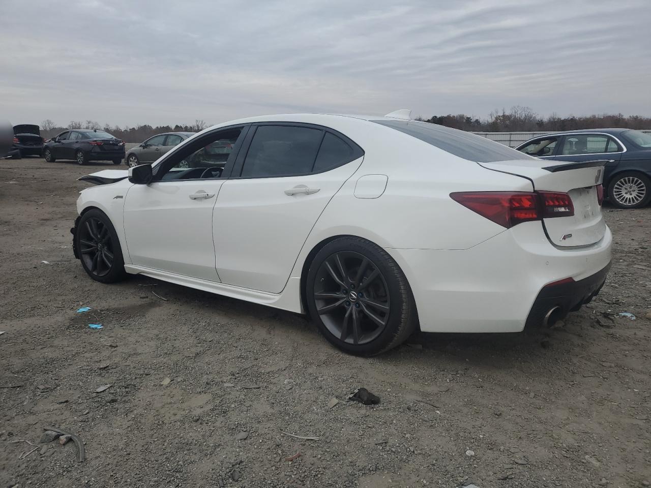 VIN 19UUB2F60JA001150 2018 ACURA TLX no.2