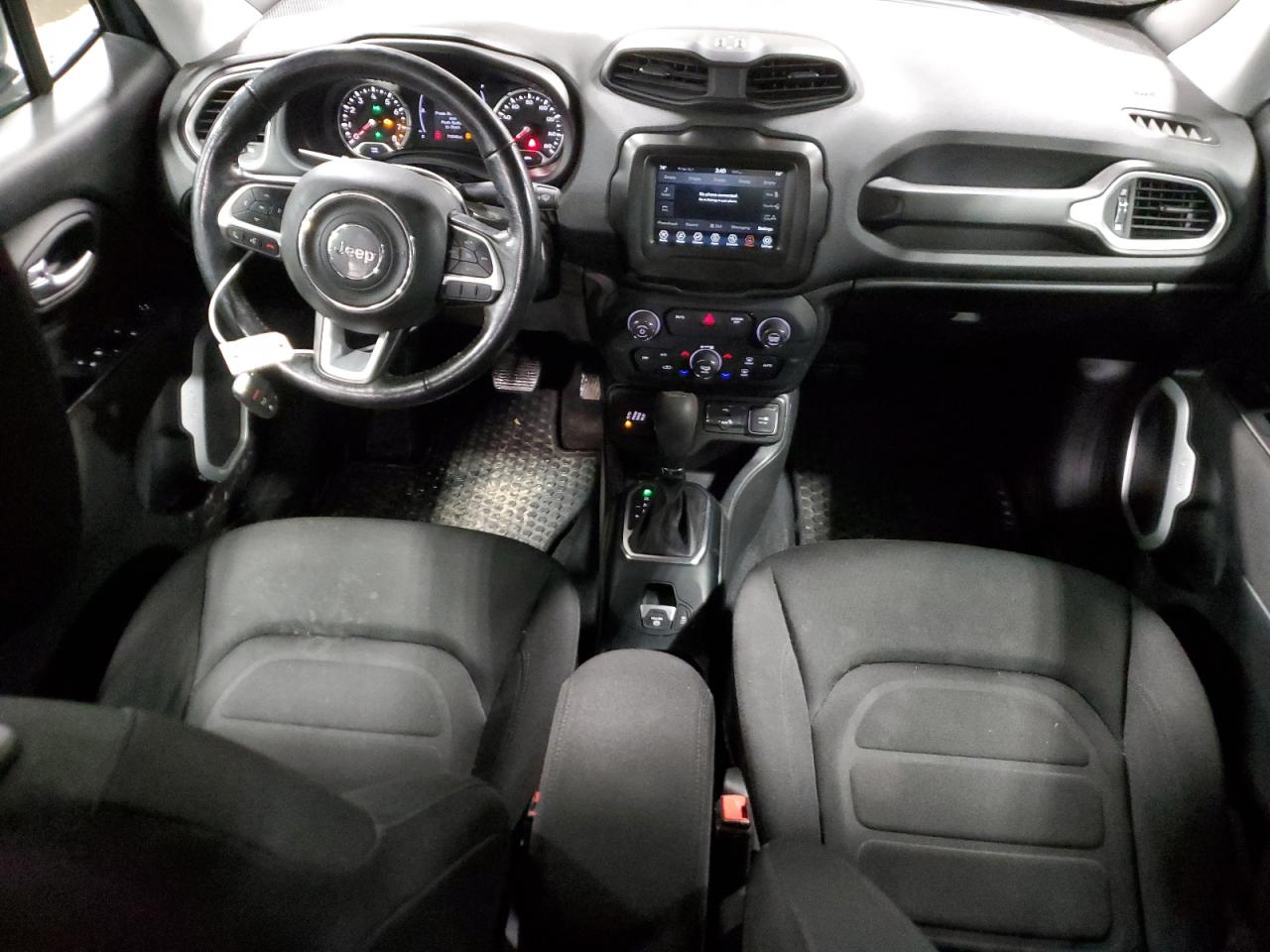 2018 Jeep Renegade - Image 8
